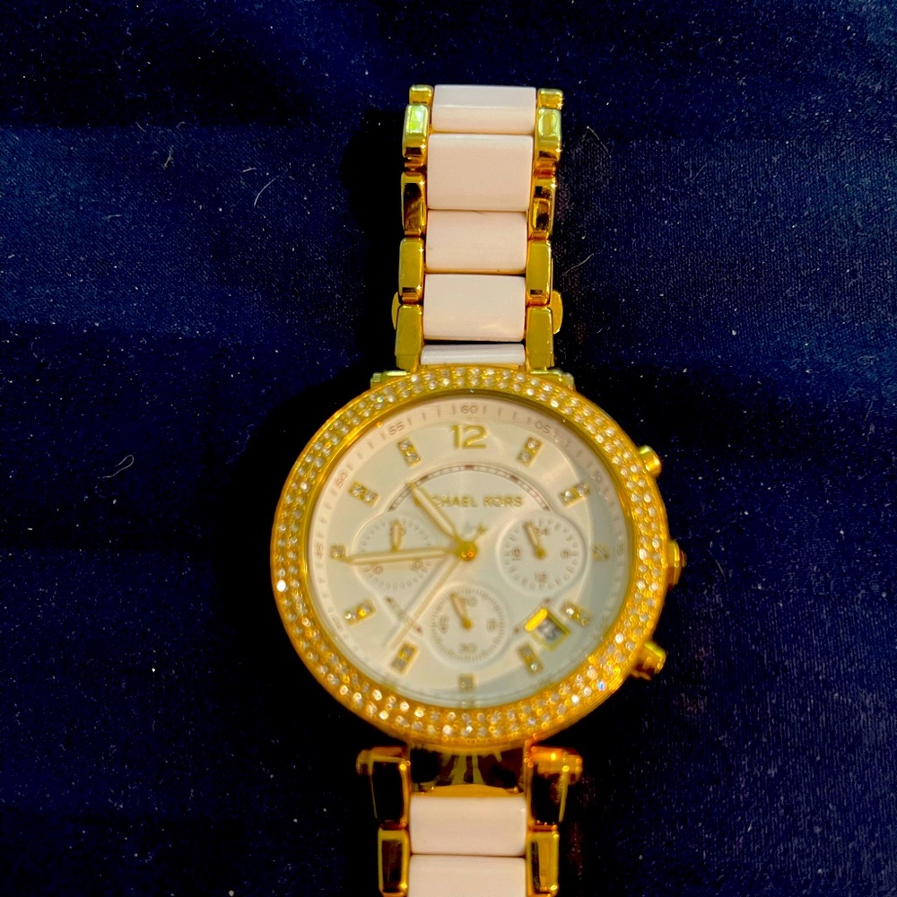 Michael Kors ladies watch extra links